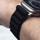 Adjustable, Secure Fit||Comfort-flex nylon adjusts easily for a secure fit around your wrist.