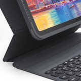Detachable Keyboard and Case||The keyboard and case detach to accommodate different uses and environments.