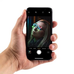 Advanced Clarity	
||The glassy surface of Glass+ maintains the high definition resolution of your screen. Advanced Clarity	
||The glassy surface of Glass+ maintains the high definition resolution of your screen.