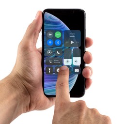 Smooth, Seamless Style	
||The premium composition of the smooth tempered glass looks and feels like your phone's original screen. Smooth, Seamless Style	
||The premium composition of the smooth tempered glass looks and feels like your phone's original screen.