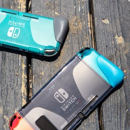 Antimicrobial Treatment Protects Case||An antimicrobial agent protects your case by inhibiting the growth of odor-causing bacteria and guarding against degradation from microorganisms. Antimicrobial Treatment Protects Case||An antimicrobial agent protects your case by inhibiting the growth of odor-causing bacteria and guarding against degradation from microorganisms.