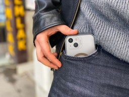 Slim, Lightweight Case||The slim, lightweight design fits easily in your pocket and comfortably in your hand. Slim, Lightweight Case||The slim, lightweight design fits easily in your pocket and comfortably in your hand.