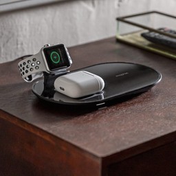 Built-in Apple Watch Charger
The charging stand already includes an Apple Watch charging connector Built-in Apple Watch Charger
The charging stand already includes an Apple Watch charging connector