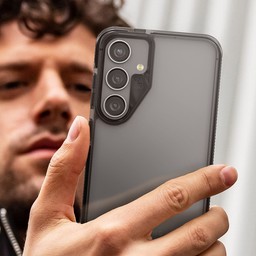 Improved Grip||
The edges of the case have added texture for an improved grip and a secure hold. Improved Grip||
The edges of the case have added texture for an improved grip and a secure hold.
