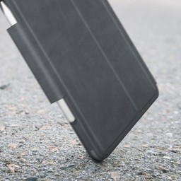 Durable Impact Protection ||The Pro Keys case provides 6.6 (2m) of drop protection, and the magnetic closure secures your device. Durable Impact Protection ||The Pro Keys case provides 6.6 (2m) of drop protection, and the magnetic closure secures your device.