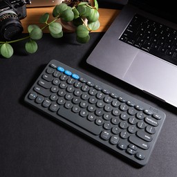 Compact Desktop Keyboard
||The compact ZAGG Pro 12 Keyboard fits in even crowded workspaces, and it
works with a variety of devices and operating systems. Compact Desktop Keyboard
||The compact ZAGG Pro 12 Keyboard fits in even crowded workspaces, and it
works with a variety of devices and operating systems.