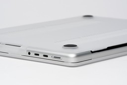 ZAGG Snap On Hardshell Case for Apple Macbook Pro 13 inch (M2/M1 & 2020) (Clear) ZAGG Snap On Hardshell Case for Apple Macbook Pro 13 inch (M2/M1 & 2020) (Clear)