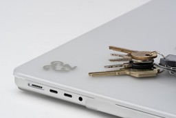 Scratch-resistant|| material for long-lasting protection Scratch-resistant|| material for long-lasting protection