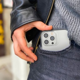 Slim, Lightweight Case 
||The slim, lightweight design fits easily in your pocket and comfortably in your hand Slim, Lightweight Case 
||The slim, lightweight design fits easily in your pocket and comfortably in your hand
